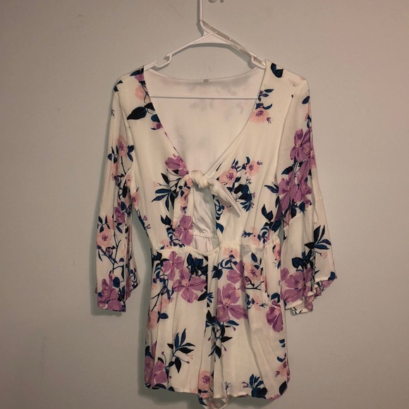 charlotte russe long sleeve cut out romper - Picture 1 of 3